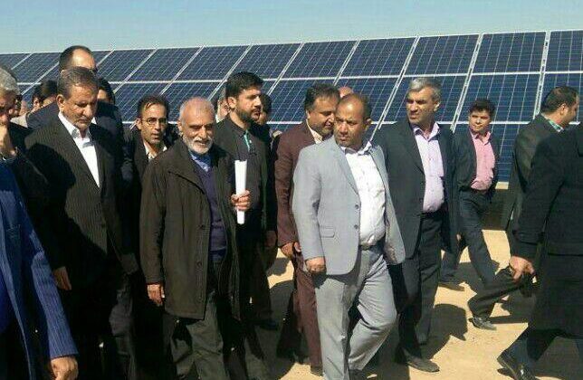 Iran Opens New Solar Power Plant in Yazd